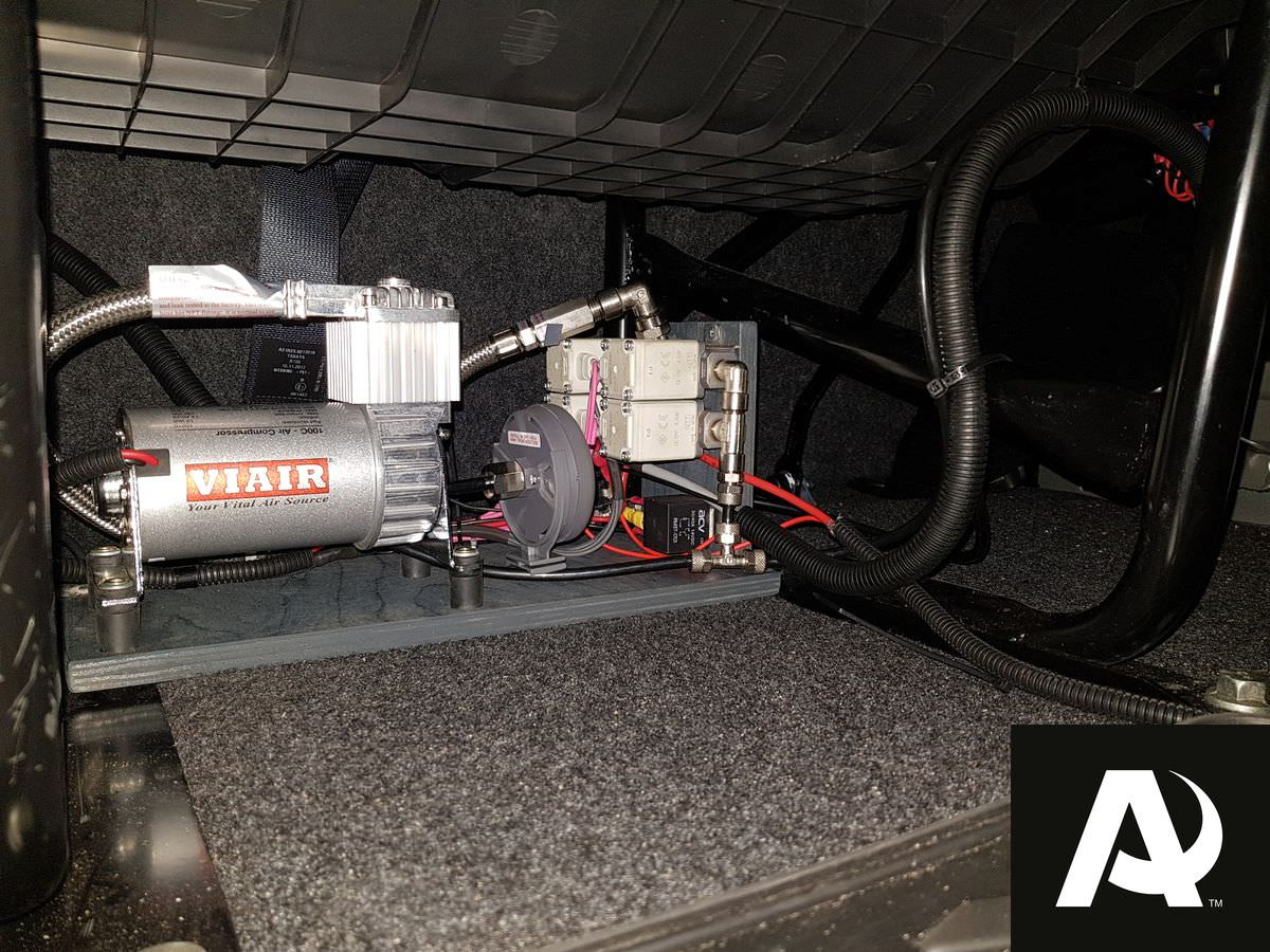 Фото и описание установки заднего комплекта пневмоподвески на Газель Next с системой управления на 2 контура  в Санкт-Петербурге