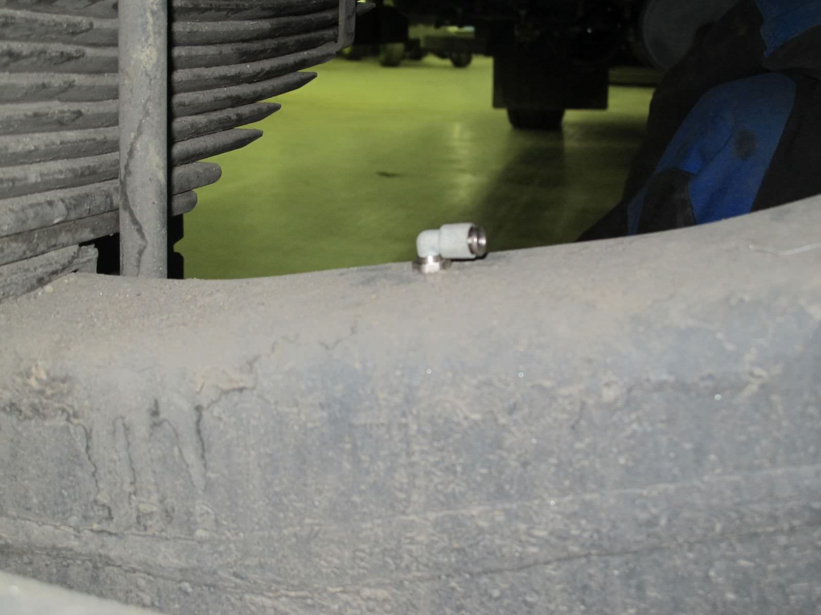 Пневморессоры с установкой на Газон Next в Санкт-Петербурге