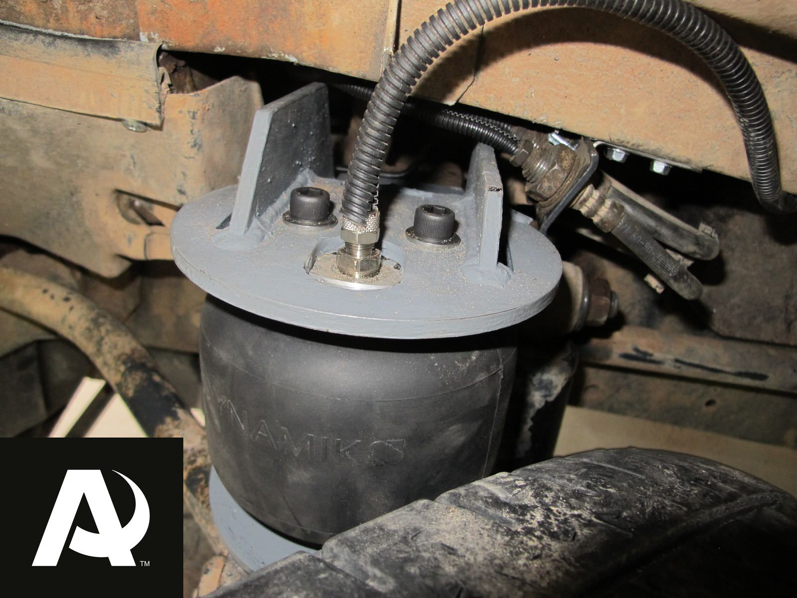 Установка пневмоподвески на переднюю и заднюю ось Iveco Daily 35C12 - фото и описание работ, технические детали проекта и характеристики