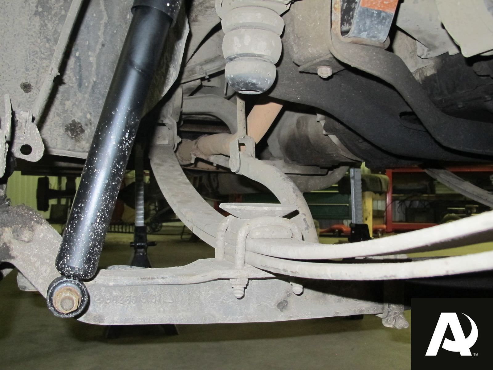 Установка передней и задней пневмоподвески в дополнение к рессорам Mercedes Sprinter T1 308D