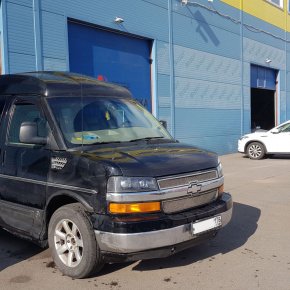 Установка комплекта пневмоподвески с системой управления из салона ﻿Chevrolet Express 1500