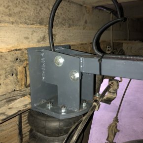 Пневмоподвеска на заднюю ось Isuzu NQR 75