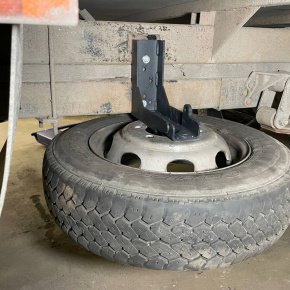 кронштейн запаски