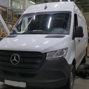 Установка пневоподвески на Mercedes Sprinter 2020 года