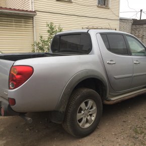 Усиленные рессоры на Mitsubishi L200 или пневмоподвеска