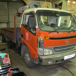 Усиленные рессоры на Hino 300/500 или пневмоподвеска