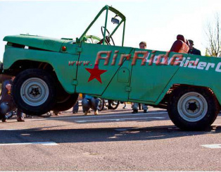 Прыгающий УАЗ