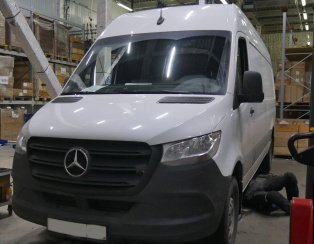 Установка пневоподвески на Mercedes Sprinter 2020 года