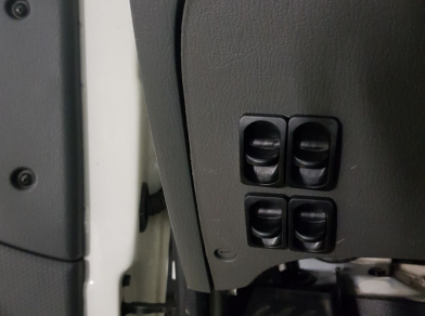 Рис. 18 Наши проекты: Пневмоподвеска на Hyundai HD 35 - Этапы установки