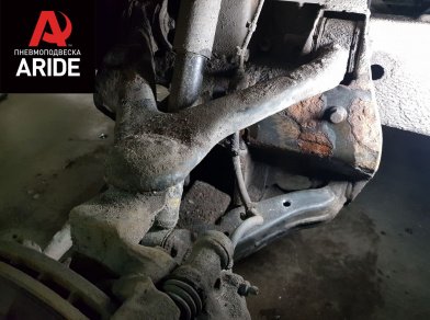 Рис. 5 Наши проекты: Установка дополнительной передней пневмоподвески ﻿Iveco Daily 35C