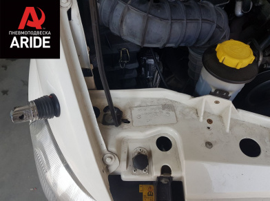 Рис. 13 Наши проекты: Установка задней пневмоподвески с управление на два контура ﻿Ford Transit RWD