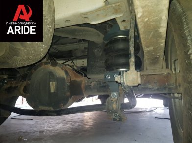 Рис. 6 Наши проекты: Установка задней пневмоподвески с управление на два контура ﻿Ford Transit RWD