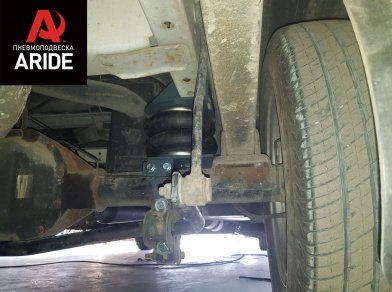 Рис. 8 Наши проекты: Установка задней пневмоподвески с управление на два контура ﻿Ford Transit RWD