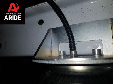 Рис. 14 Наши проекты: Установка задней пневмоподвески с управление из салона ﻿Ford Transit 460/470