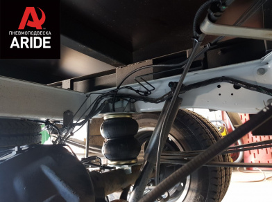 Рис. 24 Наши проекты: Установка задней пневмоподвески с управление из салона ﻿Ford Transit 460/470