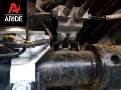 Рис. 36 Наши проекты: Установка задней пневмоподвески с управление из салона ﻿Ford Transit 460/470