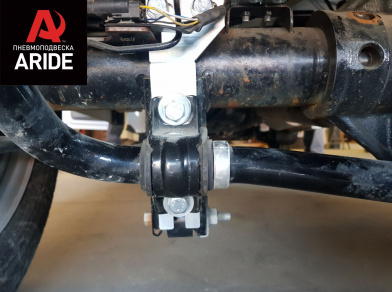 Рис. 7 Наши проекты: Установка задней пневмоподвески с управление из салона ﻿Ford Transit 460/470