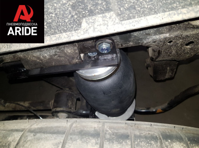 Рис. 23 Наши проекты: Пневмоподвеска на ﻿Mercedes X-class - установка задних пневмобаллонов