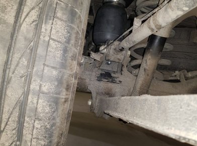 Рис. 25 Наши проекты: Пневмоподвеска на ﻿Mercedes X-class - установка задних пневмобаллонов