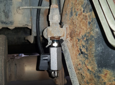 Рис. 11 Наши проекты: Пневмоподвеска на ﻿Isuzu Forward для комфорта - Этапы установки