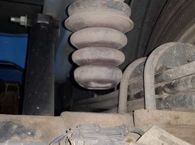 Рис. 4 Наши проекты: Пневмоподвеска на ﻿Ford Transit RWD от производителя - Этапы установки