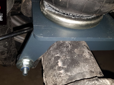 Рис. 7 Наши проекты: Пневмоподвеска на ﻿Iveco Daily 50C для усиления - Этапы установки