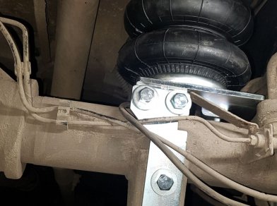 Рис. 12 Наши проекты: Пневмоподвеска на ﻿Ford Transit RWD 2016 года - Этапы установки