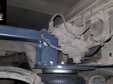 Рис. 26 Наши проекты: Пневмоподвеска на ﻿MAN TGL_8_180 - Этапы установки