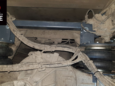 Рис. 3 Наши проекты: Пневмоподвеска на ﻿MAN TGL_8_180 - Этапы установки