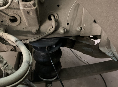 Рис. 7 Наши проекты: Пневмоподвеска на ﻿Volvo FL240 - Этапы установки