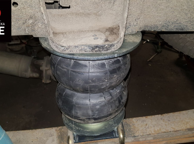 Рис. 13 Наши проекты: Пневмоподвеска на ﻿Toyota Tundra - Этапы установки