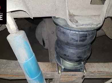 Рис. 3 Наши проекты: Пневмоподвеска на ﻿Toyota Tundra - Этапы установки