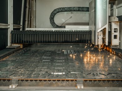 Рис. 10 Участок лазерной резки