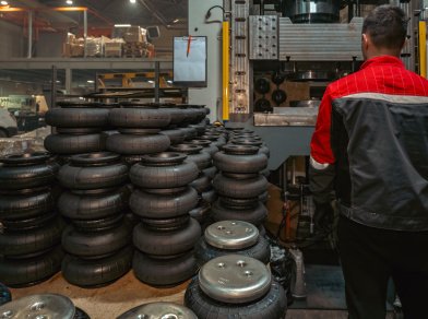 Рис. 19 Линия по производству пневмоподушек 