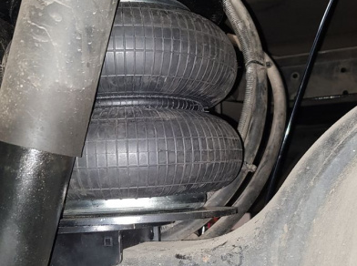 Рис. 16 Наши проекты: Пневмоподвеска на AVIA D120-170 в дополнение к рессорам