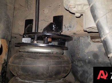 Рис. 7 Наши проекты: Пневмоподвеска на AVIA D120-170 в дополнение к рессорам