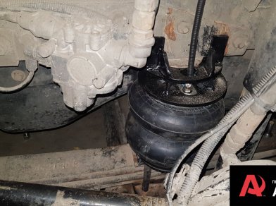 Рис. 14 Наши проекты: Пневмоподвеска на AVIA D120-170 в дополнение к рессорам