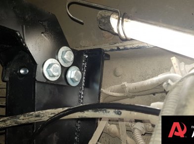 Рис. 13 Наши проекты: Пневмоподвеска на AVIA D120-170 в дополнение к рессорам