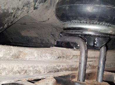 Рис. 5 Наши проекты: Пневмоподвеска на AVIA D120-170 в дополнение к рессорам