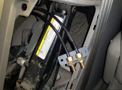 Рис. 7 Наши проекты: Пневмоподвеска на Chrysler Voyager - Этапы установки