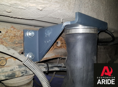 Рис. 4 Наши проекты: Пневмоподвеска на GMC Savanna - Этапы установки