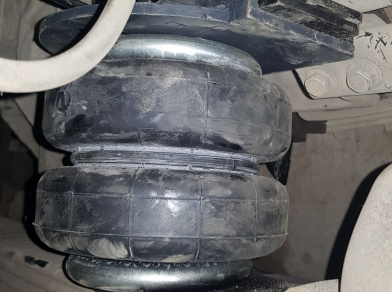 Рис. 4 Наши проекты: Пневмоподвеска на Hino 300 Euro 5