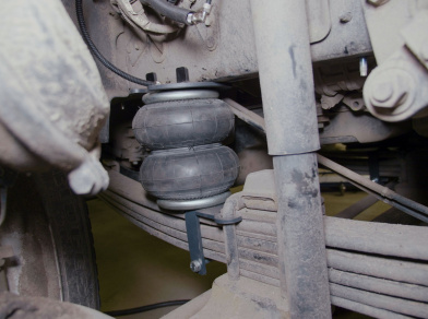 Рис. 3 Наши проекты: Пневмоподвеска Hino 500