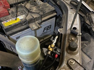 Рис. 9 Наши проекты: Пневмоподвеска на заднюю ось ISUZU D-MAX