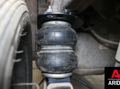 Рис. 3 Наши проекты: Пневмоподвеска на заднюю ось ISUZU D-MAX