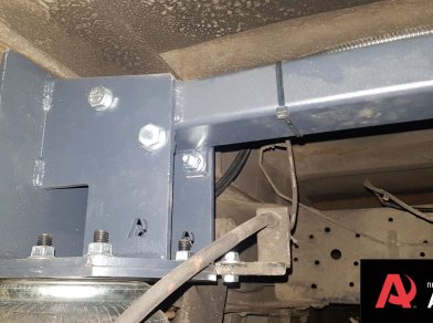 Рис. 6 Наши проекты: Пневмоподвеска на Isuzu NP75 - обзор задней пневмоподвески