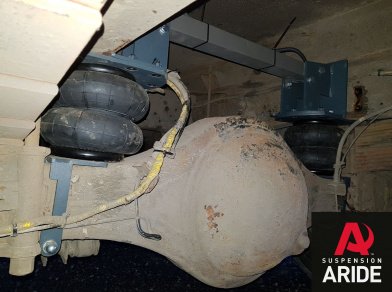 Рис. 8 Наши проекты: Пневмоподвеска на Isuzu NP75 - Этапы установки