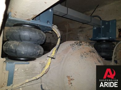 Рис. 6 Наши проекты: Пневмоподвеска на Isuzu NP75 - Этапы установки