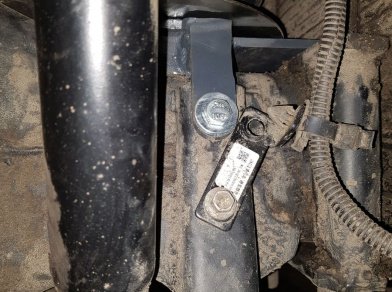 Рис. 3 Наши проекты: Пневмоподвеска на JAC N-80 в дополнение к рессорам