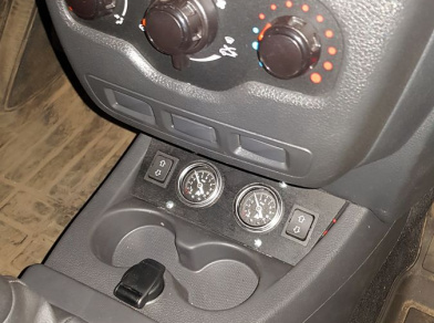 Рис. 12 Наши проекты: Пневмоподвеска на Renault Dokker - пневмобаллоны для задней оси